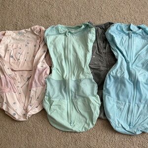 Set of Snoo Swaddle Sacks